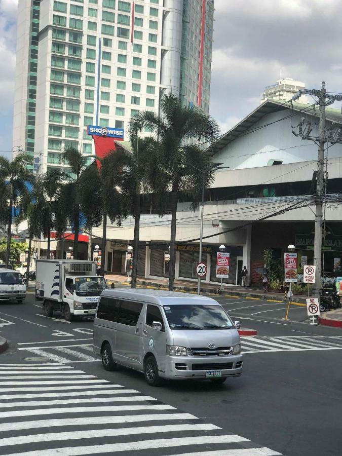 Cubao Manhattanheights Unit 7Ef Tower B, 1Br Manila Eksteriør bilde